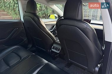 Седан Tesla Model 3 2022 в Одессе