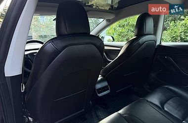 Седан Tesla Model 3 2022 в Одессе