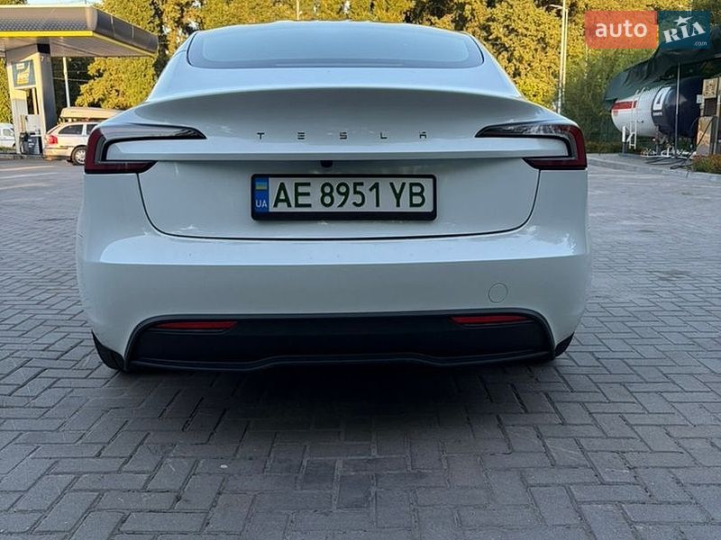 Седан Tesla Model 3 2024 в Днепре фото 4 Седан Tesla Model 3 2024 в Днепре