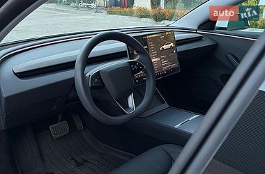 Седан Tesla Model 3 2024 в Дніпрі
