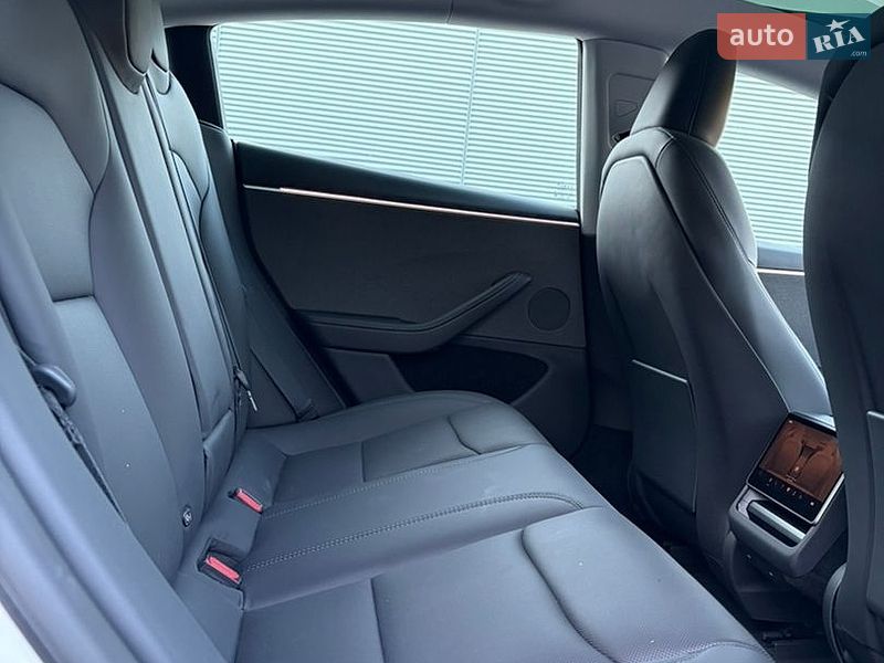 Седан Tesla Model 3 2024 в Днепре фото 13 Седан Tesla Model 3 2024 в Днепре