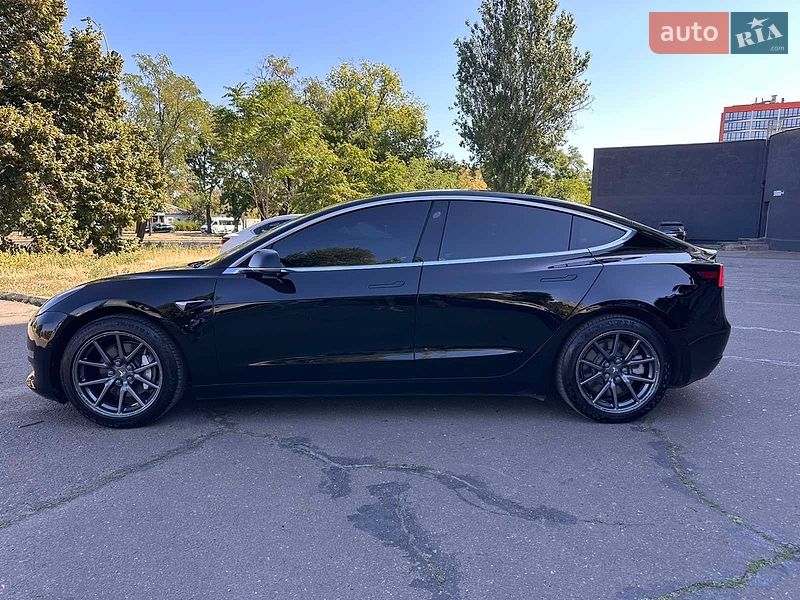 Седан Tesla Model 3 2019 в Николаеве фото 17 Седан Tesla Model 3 2019 в Николаеве