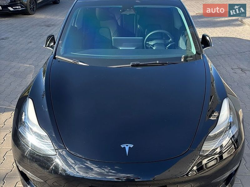 Седан Tesla Model 3 2019 в Вишгороді