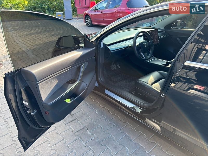 Седан Tesla Model 3 2019 в Вишгороді