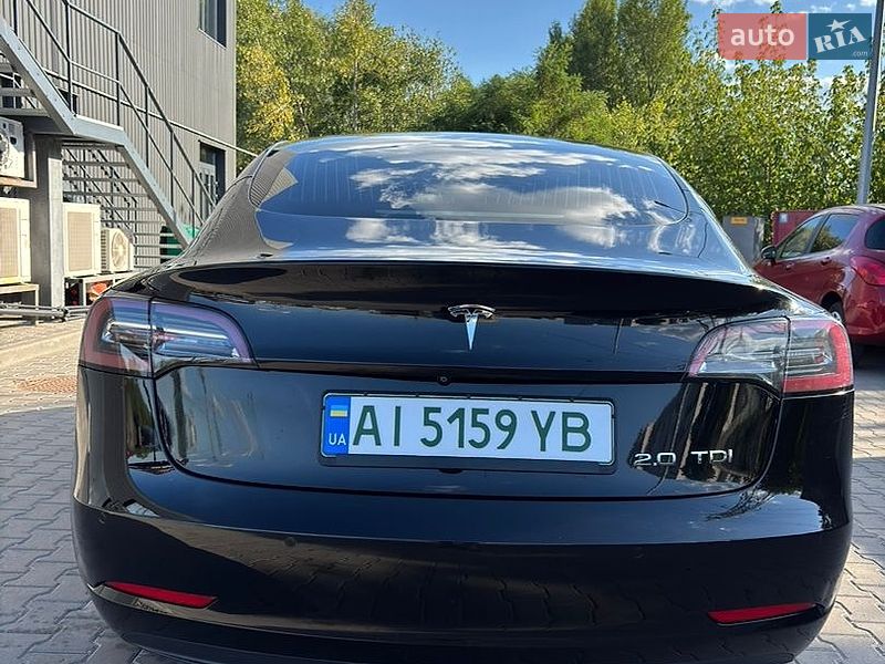 Седан Tesla Model 3 2019 в Вишгороді