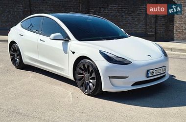Седан Tesla Model 3 2022 в Києві