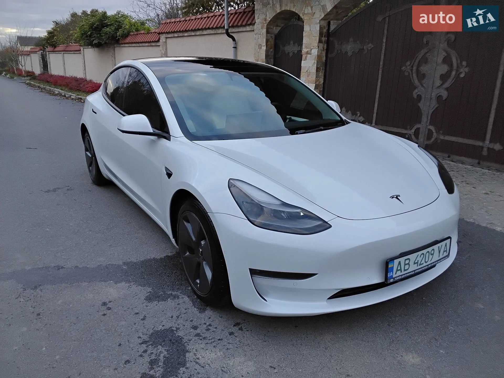 2022 Tesla Model 3 - мініатюра 3