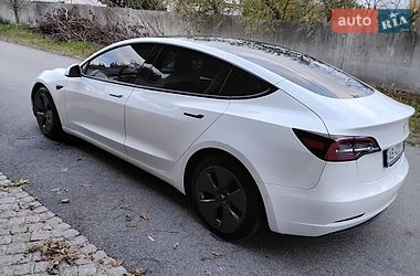 Седан Tesla Model 3 2022 в Виннице