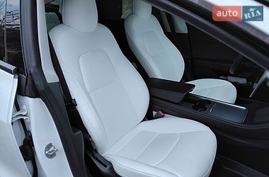 Седан Tesla Model 3 2022 в Виннице