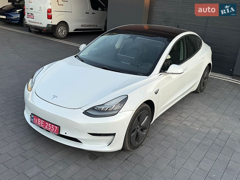 Седан Tesla Model 3 2018 в Дубні фото 6 Седан Tesla Model 3 2018 в Дубні
