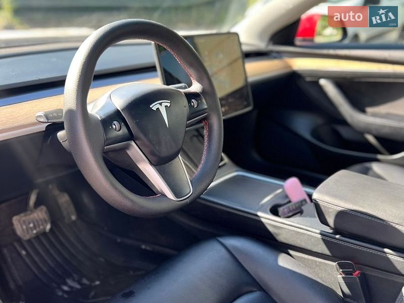 Седан Tesla Model 3 2022 в Черновцах фото 6 Седан Tesla Model 3 2022 в Черновцах