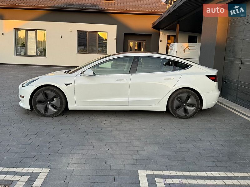 Седан Tesla Model 3 2018 в Дубні фото 5 Седан Tesla Model 3 2018 в Дубні