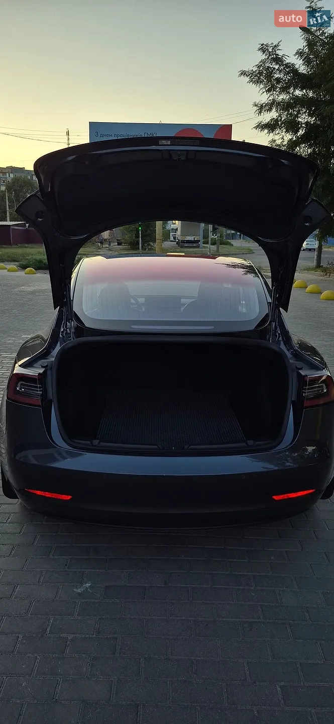 2018 Tesla Model 3 - мініатюра 10