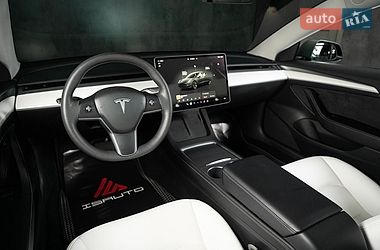 Седан Tesla Model 3 2023 в Одессе