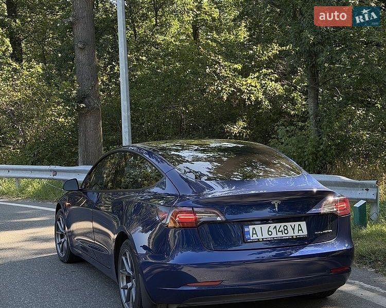 Седан Tesla Model 3 2022 в Борисполе