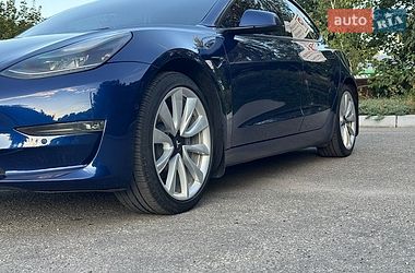 Седан Tesla Model 3 2022 в Кропивницькому