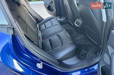 Седан Tesla Model 3 2022 в Кропивницькому
