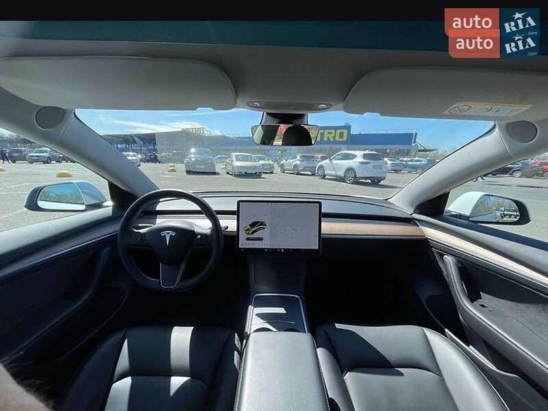 Седан Tesla Model 3 2021 в Борисполе
