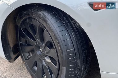 Седан Tesla Model 3 2021 в Львові