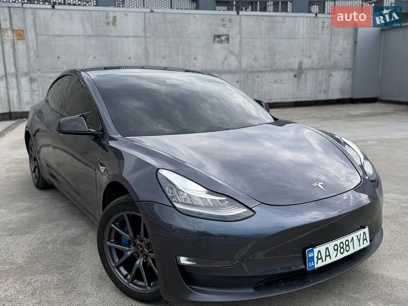 Tesla Model 3 2019