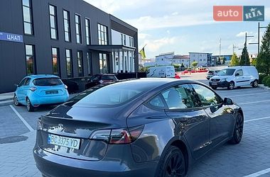 Седан Tesla Model 3 2022 в Львові