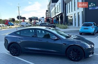 Седан Tesla Model 3 2022 в Львові