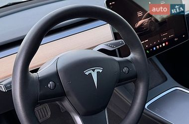 Седан Tesla Model 3 2022 в Львові