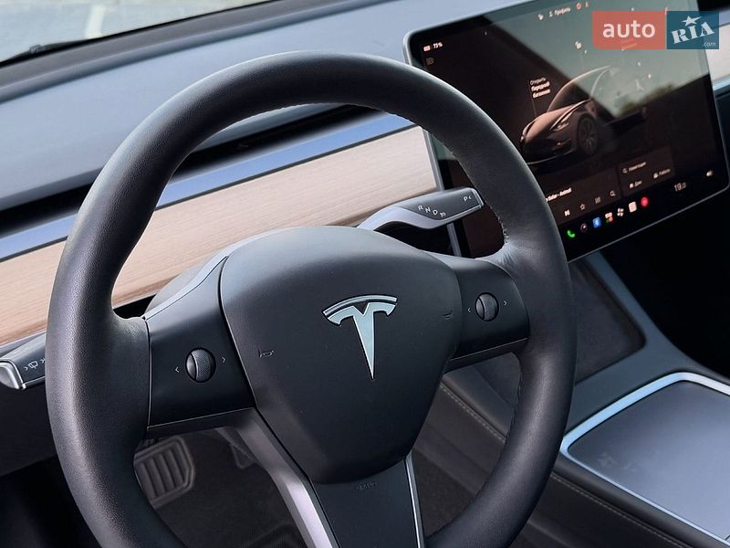 Седан Tesla Model 3 2022 в Львові