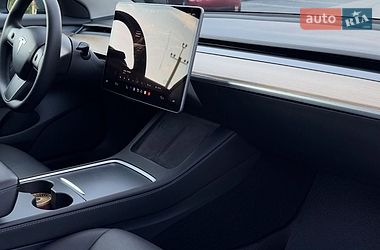 Седан Tesla Model 3 2022 в Львові