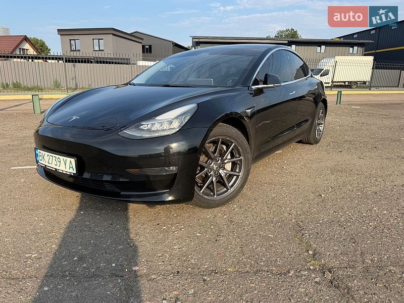 Tesla Model 3 2018