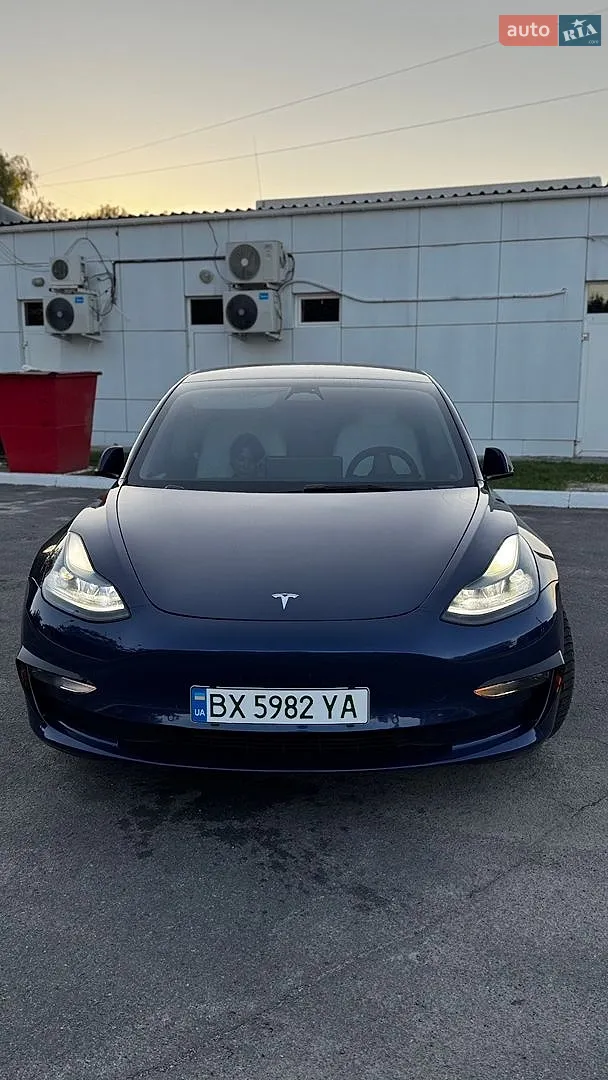 2022 Tesla Model 3 - мініатюра 2