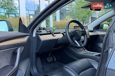 Седан Tesla Model 3 2022 в Києві