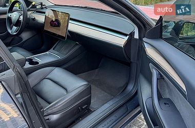 Седан Tesla Model 3 2022 в Києві