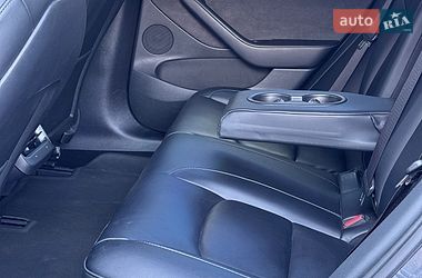 Седан Tesla Model 3 2022 в Києві