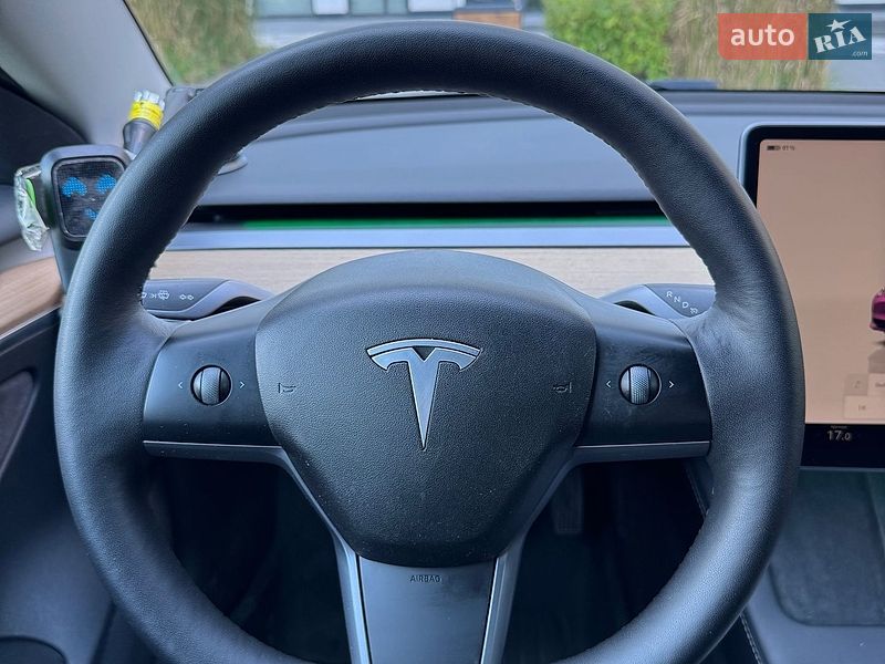 Седан Tesla Model 3 2022 в Києві
