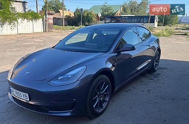 Седан Tesla Model 3 2023 в Кривом Роге