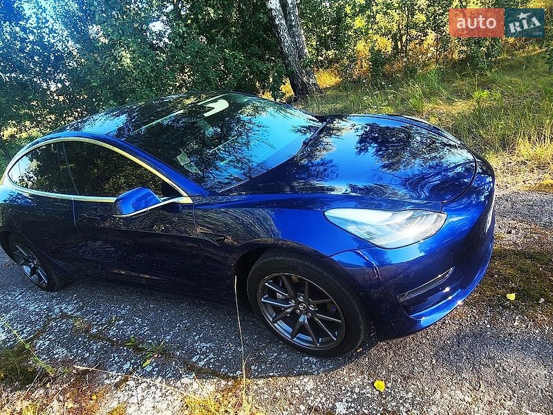 Седан Tesla Model 3 2018 в Нежине