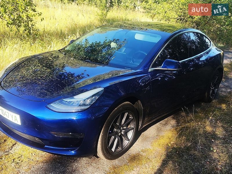Седан Tesla Model 3 2018 в Нежине
