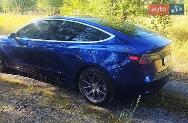 Седан Tesla Model 3 2018 в Нежине