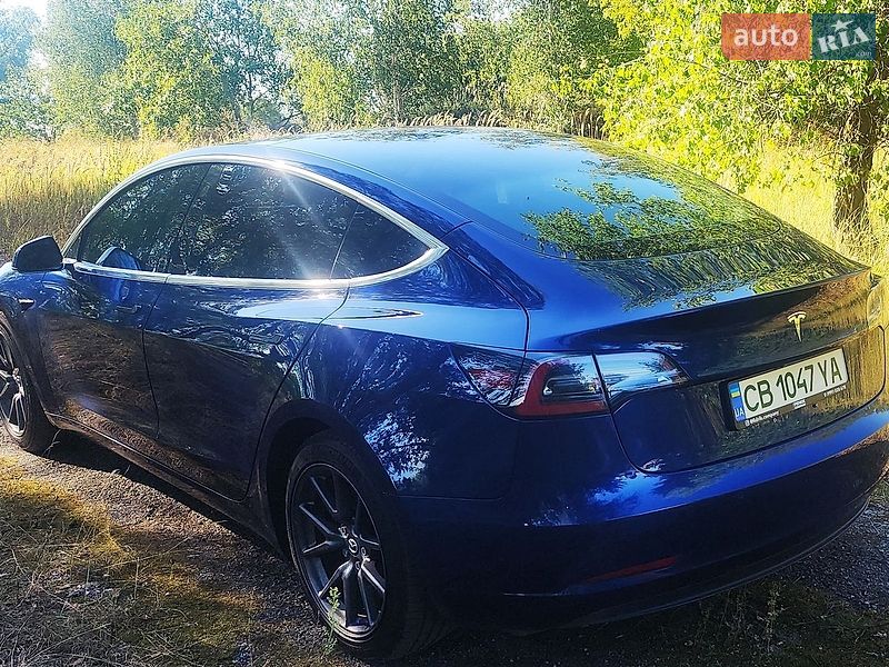 Седан Tesla Model 3 2018 в Нежине