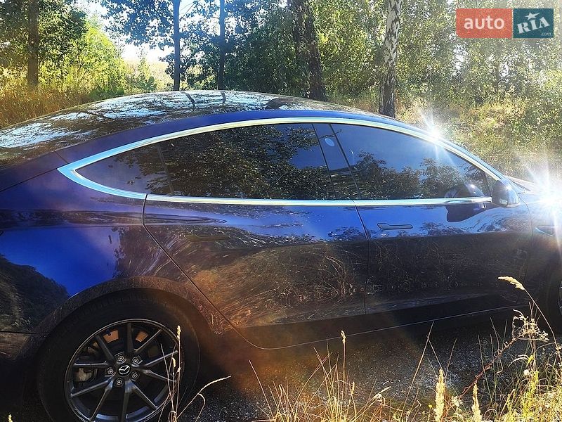 Седан Tesla Model 3 2018 в Нежине