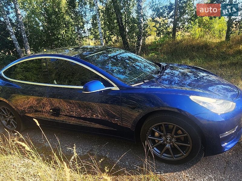 Седан Tesla Model 3 2018 в Нежине