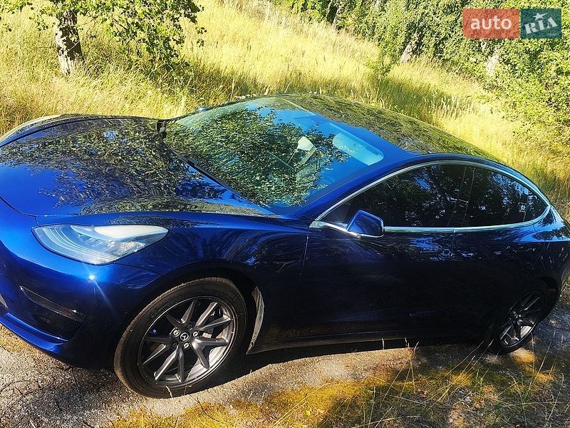 Седан Tesla Model 3 2018 в Нежине