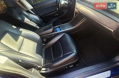 Седан Tesla Model 3 2018 в Нежине