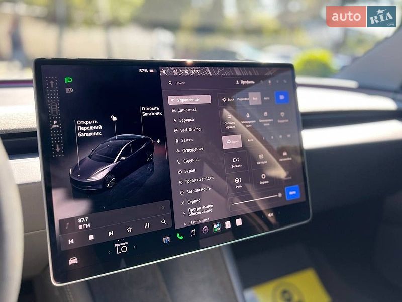 Седан Tesla Model 3 2025 в Львові