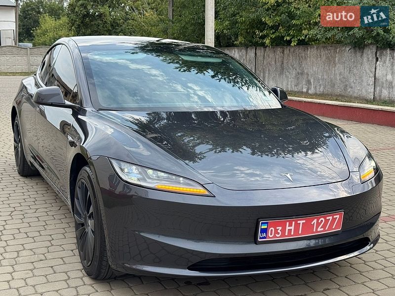 Седан Tesla Model 3 2025 в Дубні фото 2 Седан Tesla Model 3 2025 в Дубні