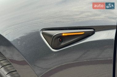 Седан Tesla Model 3 2025 в Дубно