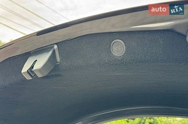 Седан Tesla Model 3 2025 в Дубно
