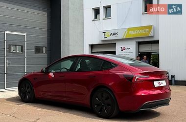 Седан Tesla Model 3 2024 в Києві
