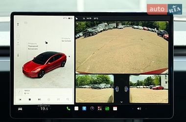 Седан Tesla Model 3 2024 в Києві